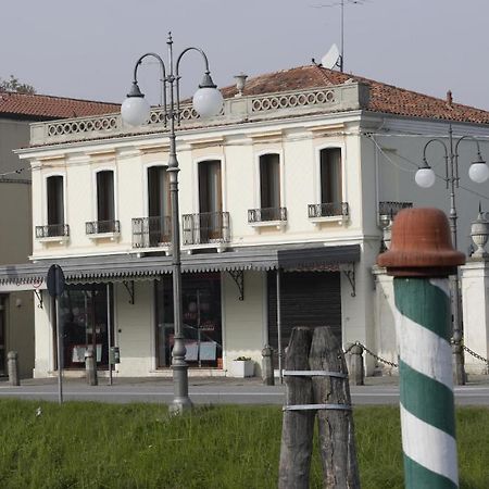Barchessa Levi Morenos B&B Mira Exterior foto